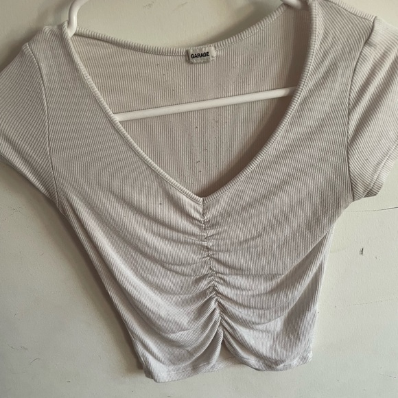 White garage top, scrunched - Picture 1 of 2